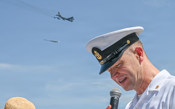 USS Arlington (LPD 24) Celebrates July 4 in New York
