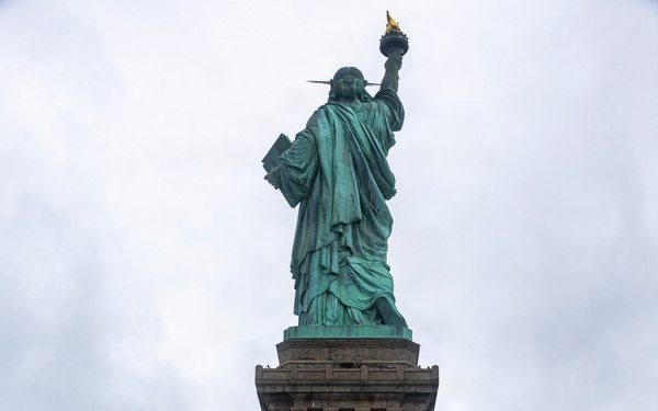 INR250 Statue of Liberty