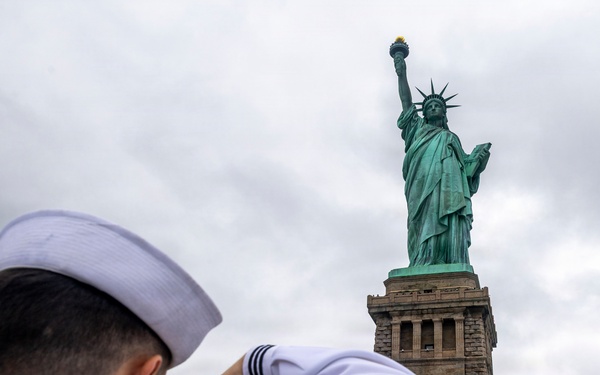 INR250 Statue of Liberty Tour