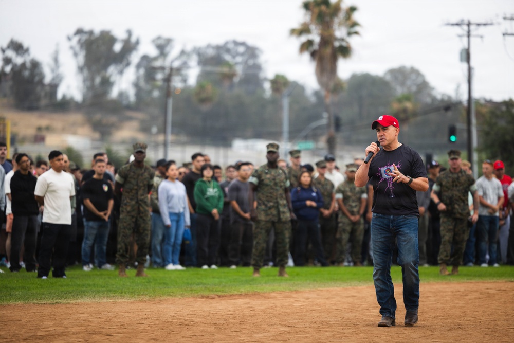 I MIG holds HMMR Series Softball Tournament