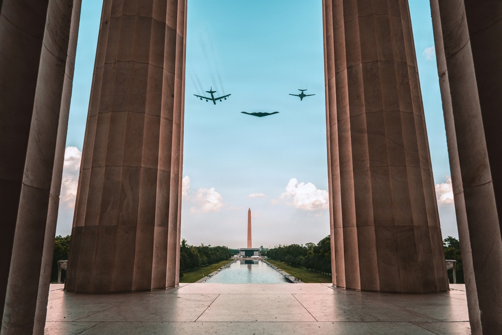 Freedom 250 Flyovers from the Lincoln Memorial