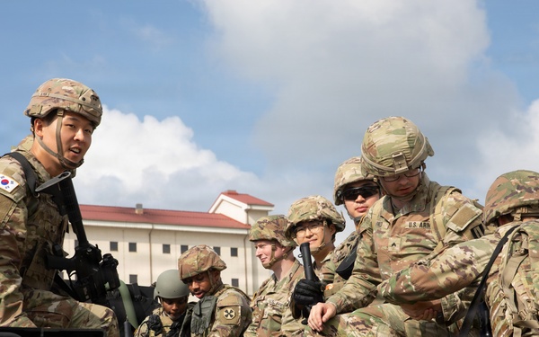 Eighth Army HSC holds Medical Care and Evacuation Exercise