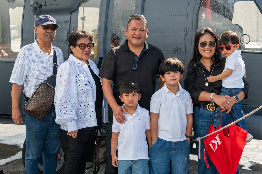 Guam Gold Star family attends Pet the Jet 2026