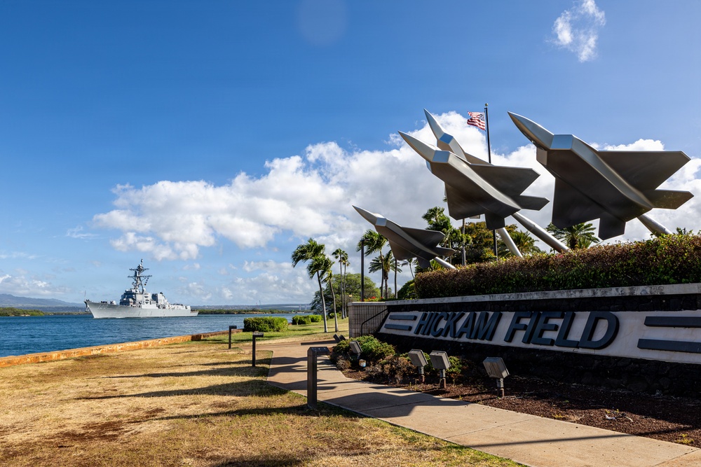 USS Carl M. Levin departs Pearl Harbor to begin RIMPAC 2026 sea phase