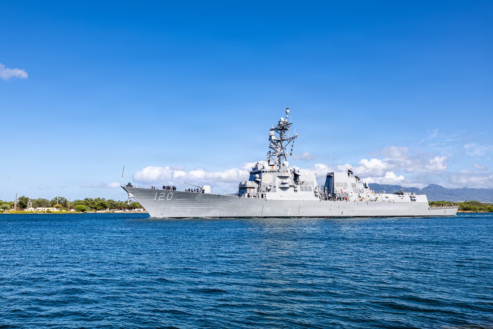 USS Carl M. Levin departs Pearl Harbor to begin RIMPAC 2026 sea phase