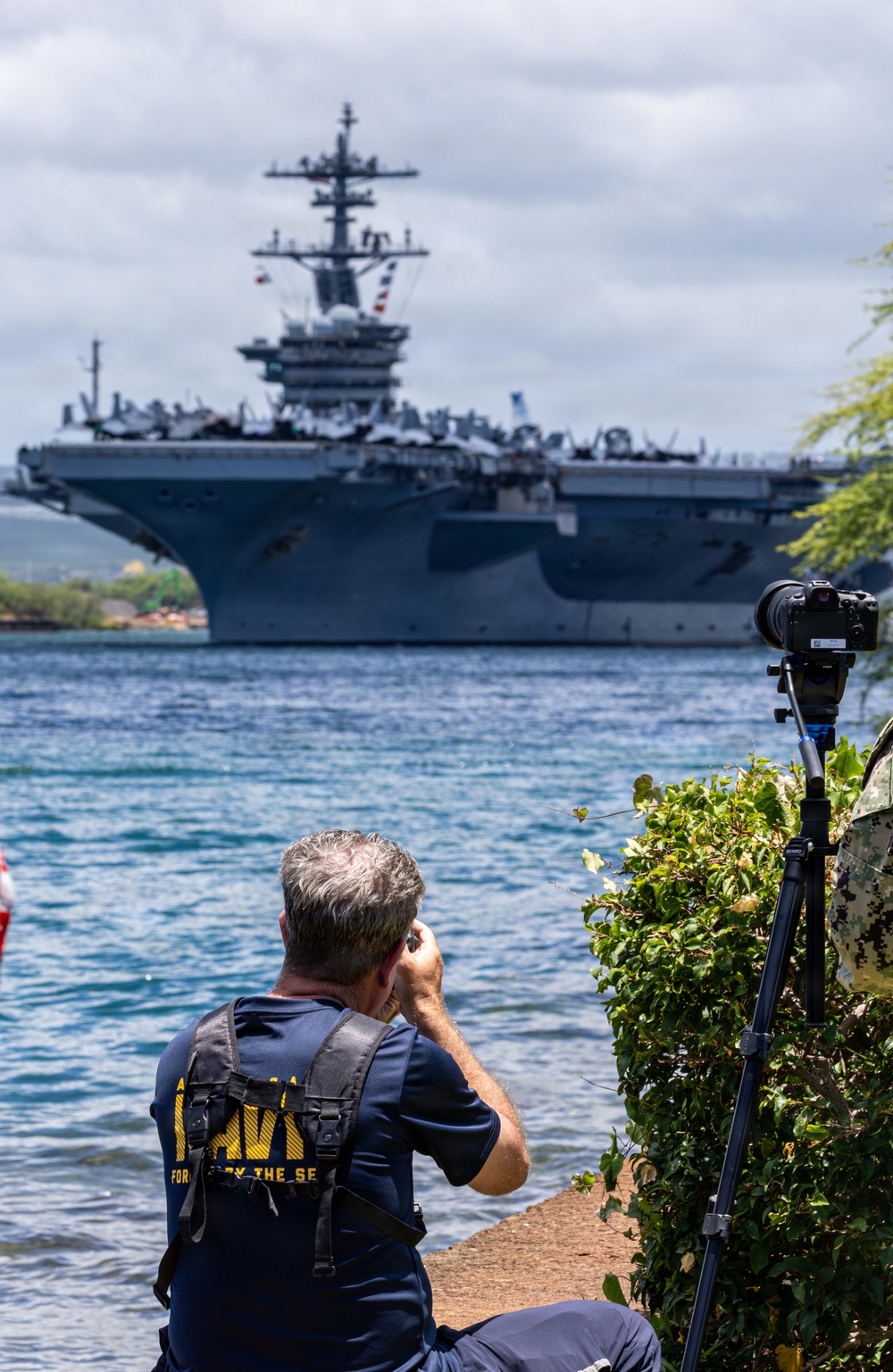 USS Theodore Roosevelt departs Pearl Harbor to begin RIMPAC 2026 sea phase