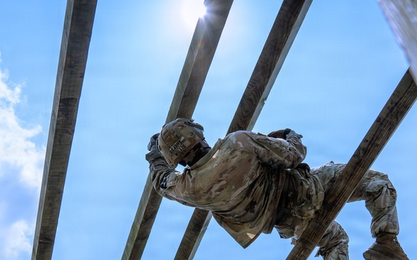602d ASB Competes in 2ID Combat Relay