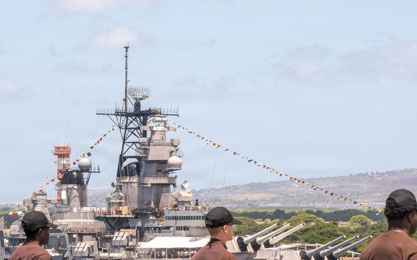 USS Theodore Roosevelt (CVN 71) leaves Pearl Harbor for the sea phase of RIMPAC 26