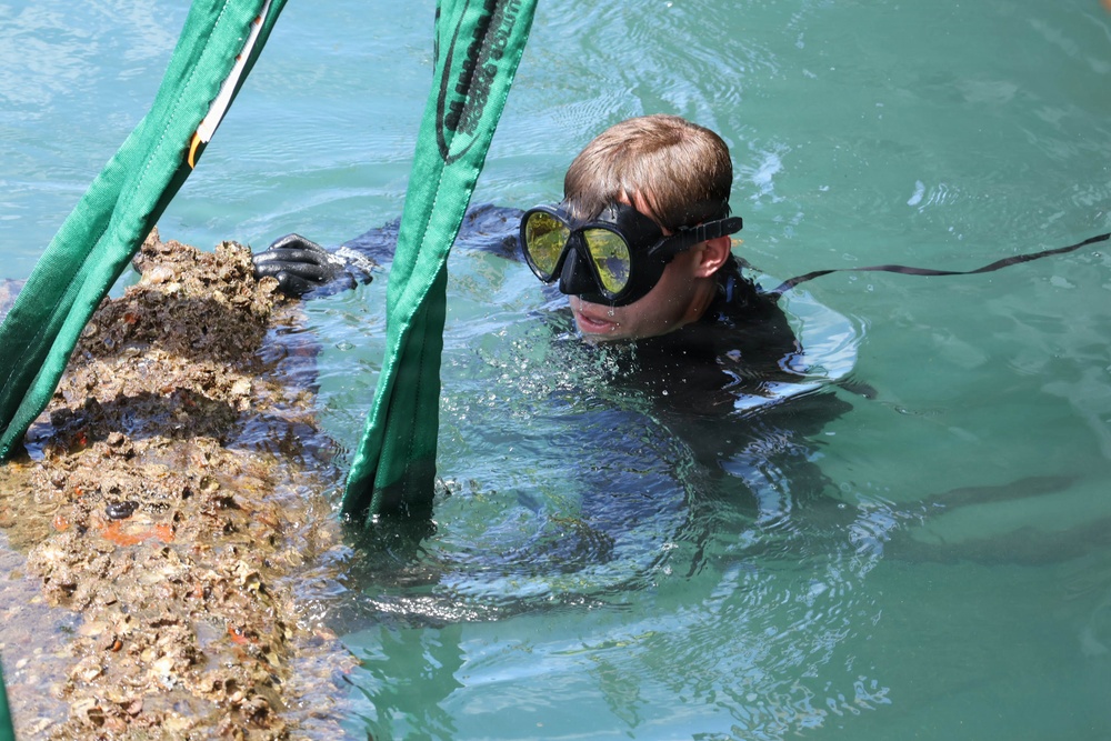 U.S. Navy Seabee divers hold training exercise during RIMPAC 2026