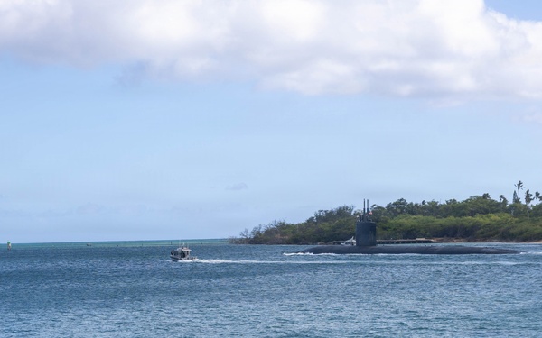 USS Columbia (SSN 771) departs Pearl Harbor to begin RIMPAC 2026 sea phase