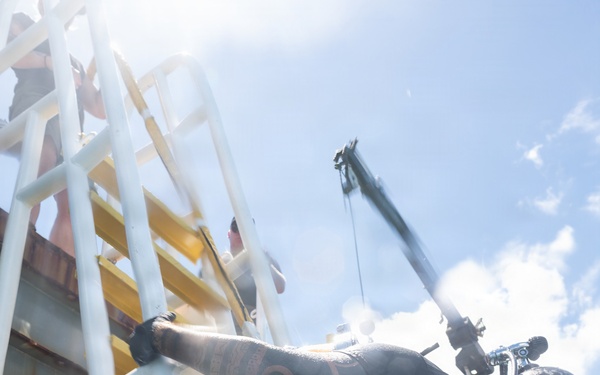 U.S. Navy, Royal New Zealand Navy, Royal Canadian Navy, Peruvian Navy, Mexican Navy divers conduct familiarization dives during RIMPAC 2026