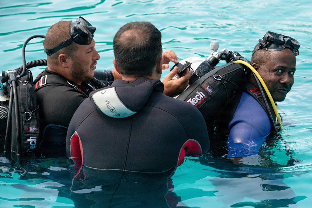 KFOR Soldiers train with Kosovo Search and Rescue ahead of dive certification