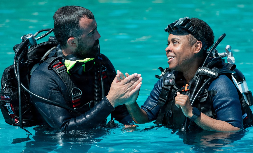 KFOR Soldiers train with Kosovo Search and Rescue ahead of dive certification