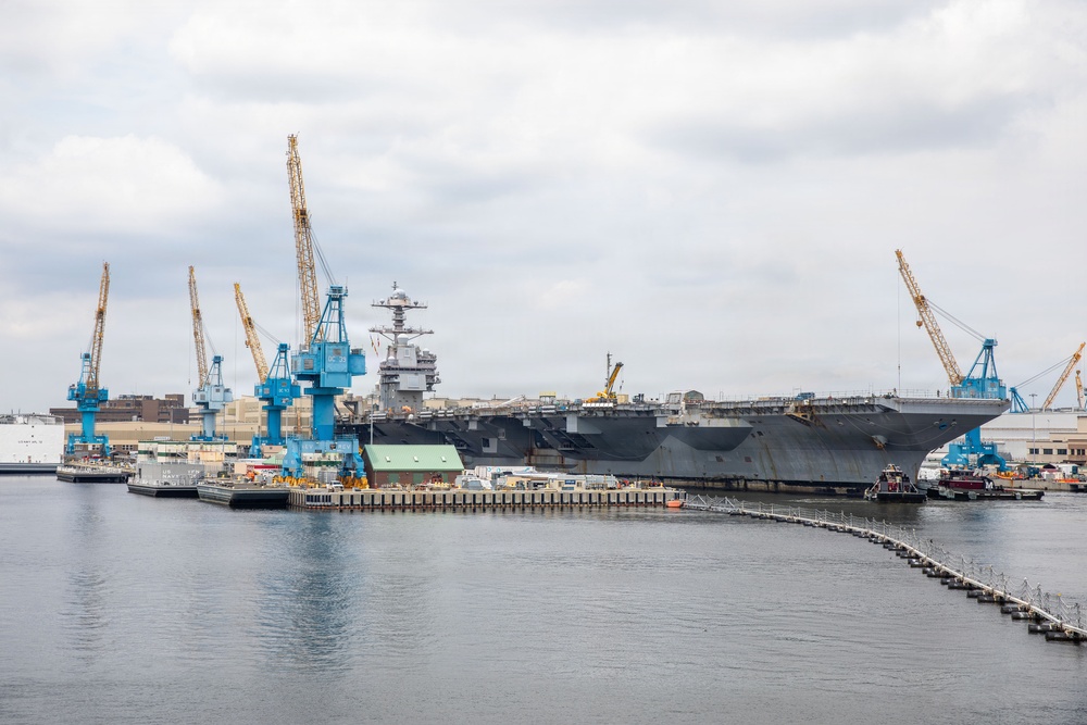 Norfolk Naval Shipyard Welcomes USS Gerald R. Ford for its First Planned Incremental Availability