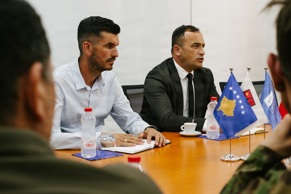 KFOR RC-E commander conducts key leader engagement in Obiliq/Obilić