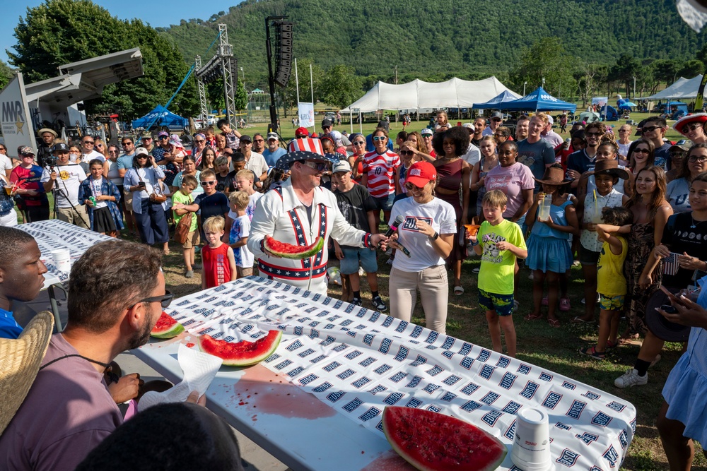 NSA Naples hosts annual Festa Americana