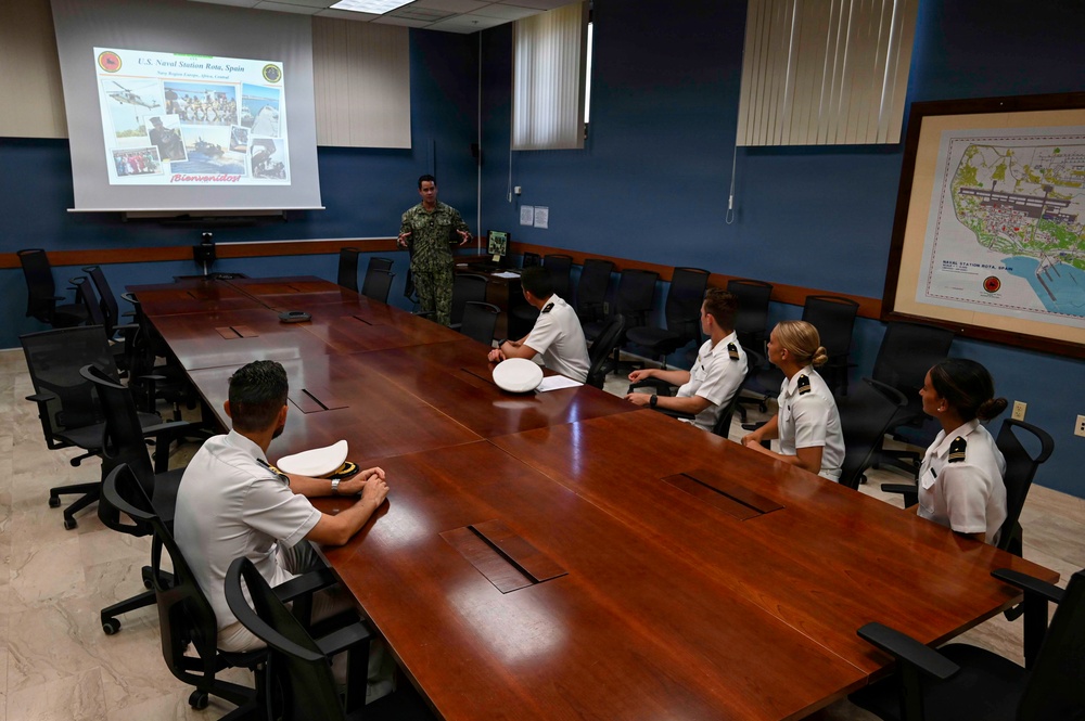 U.S. Naval Academy midshipmen visit NAVSTA Rota