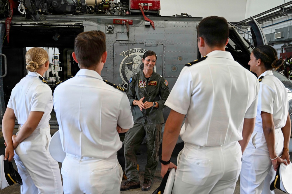 U.S. Naval Academy midshipmen visit NAVSTA Rota