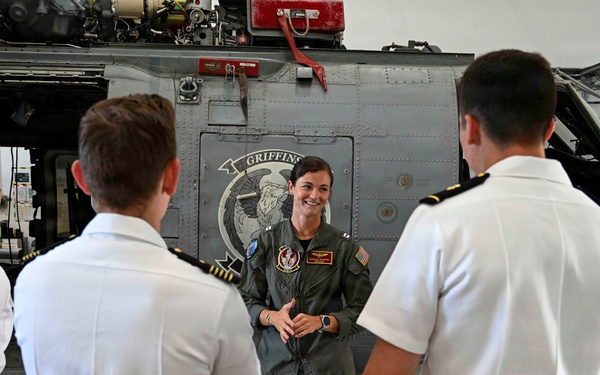 U.S. Naval Academy midshipmen visit NAVSTA Rota