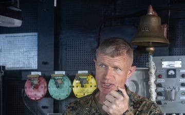 U.S. Marine Corps Maj. Gen. Kevin Jarrard, the senior U.S. Southern Command (USSOUTHCOM) official in support of Venezuela earthquake relief efforts, addresses the crew.