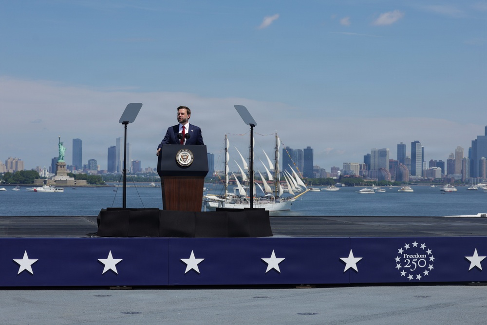 USS KEARSARGE Hosts Vice President JD Vance During INR 250
