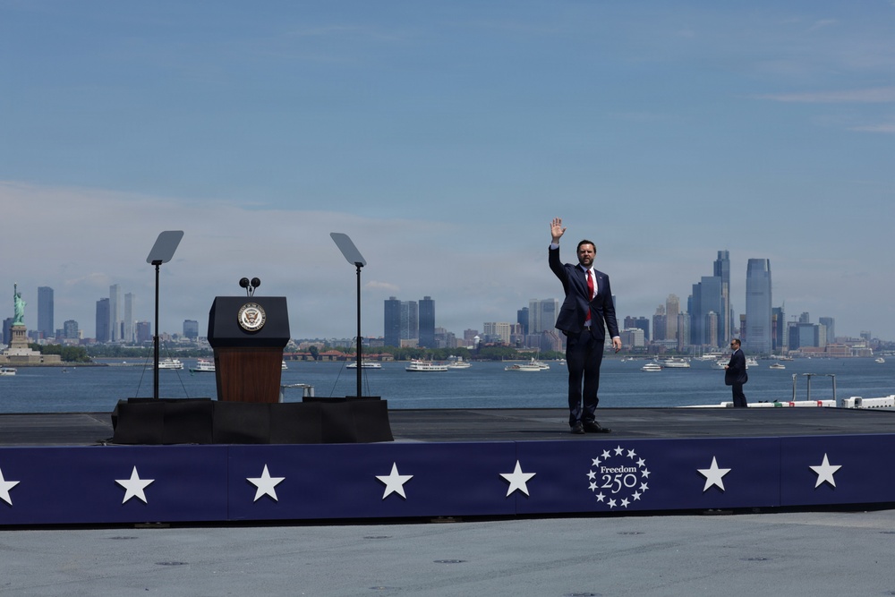 USS KEARSARGE Hosts Vice President JD Vance During INR 250