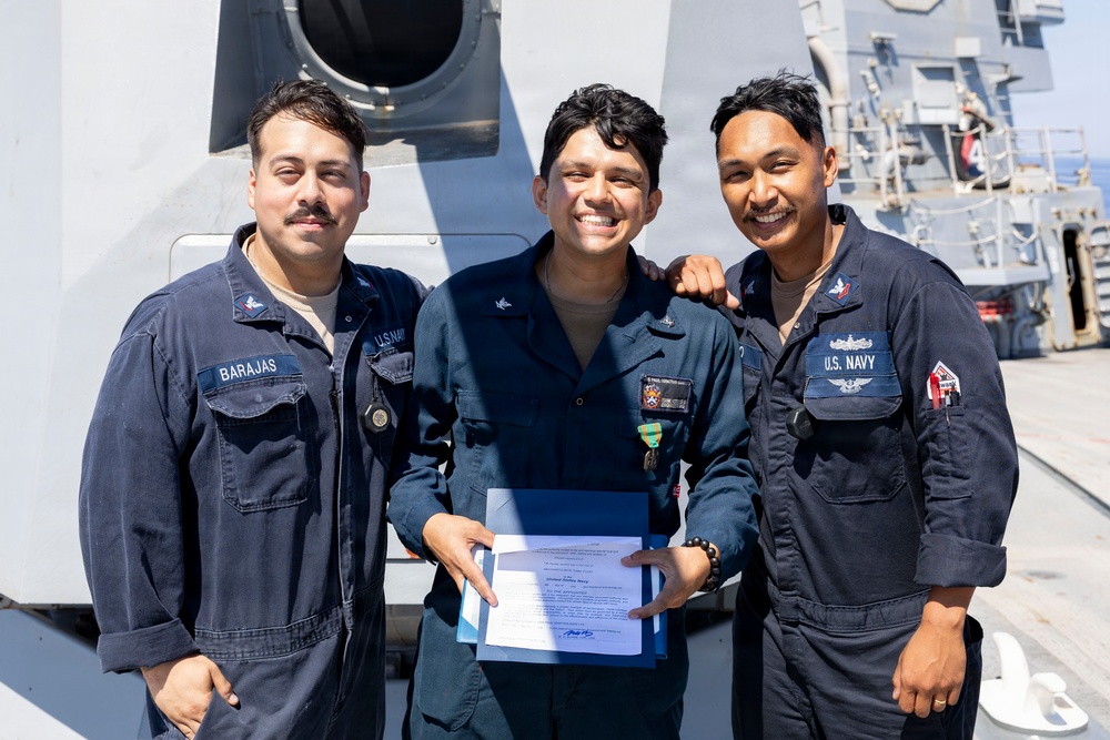 DDG 117 Frocking In The Sea