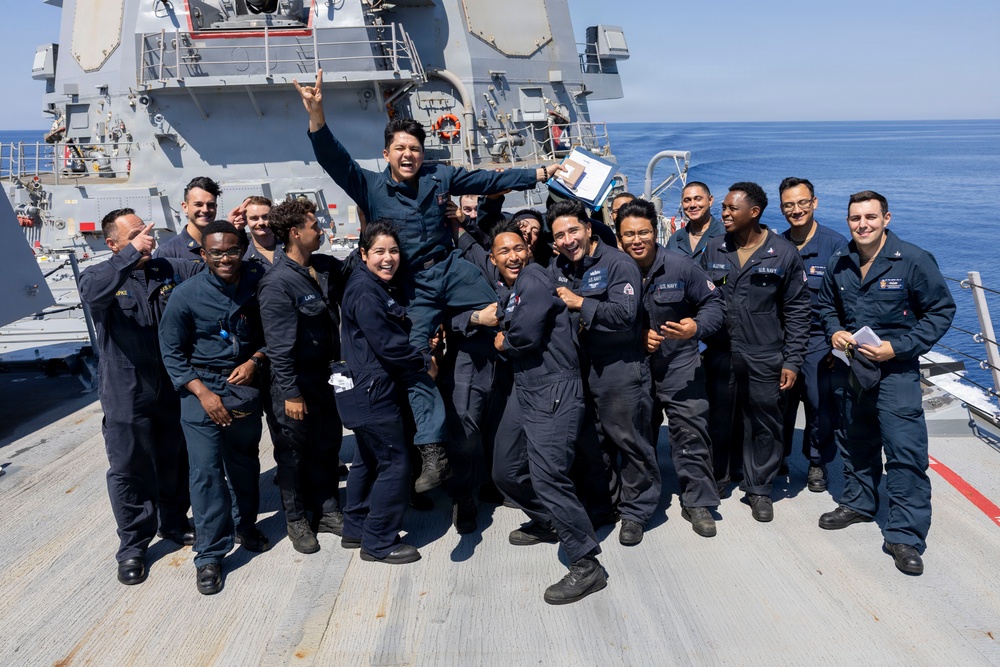 DDG 117 Frocking In The Sea