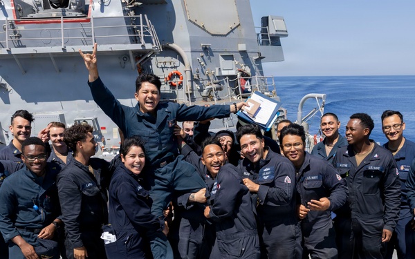 DDG 117 Frocking In The Sea