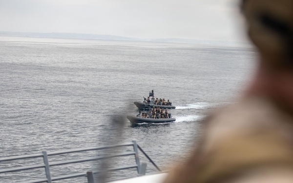 Maritime Raid Force Conducts VBSS Training