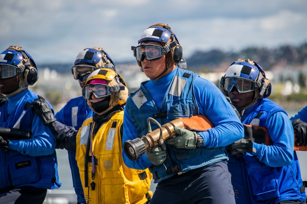 USS Carl Vinson (CVN 70) conducts routine operations