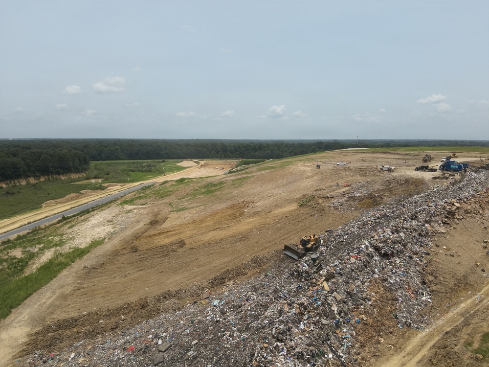 FBI New Orleans: Image of Baton Rouge Landfill Search - 4