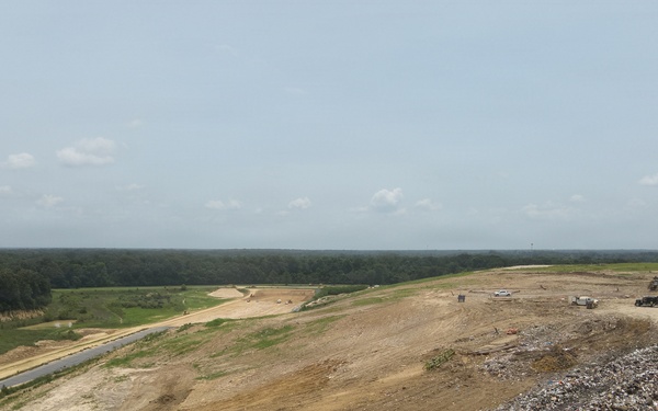 FBI New Orleans: Image of Baton Rouge Landfill Search - 4
