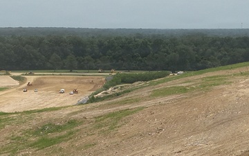 FBI New Orleans: Image of Baton Rouge Landfill Search - 5