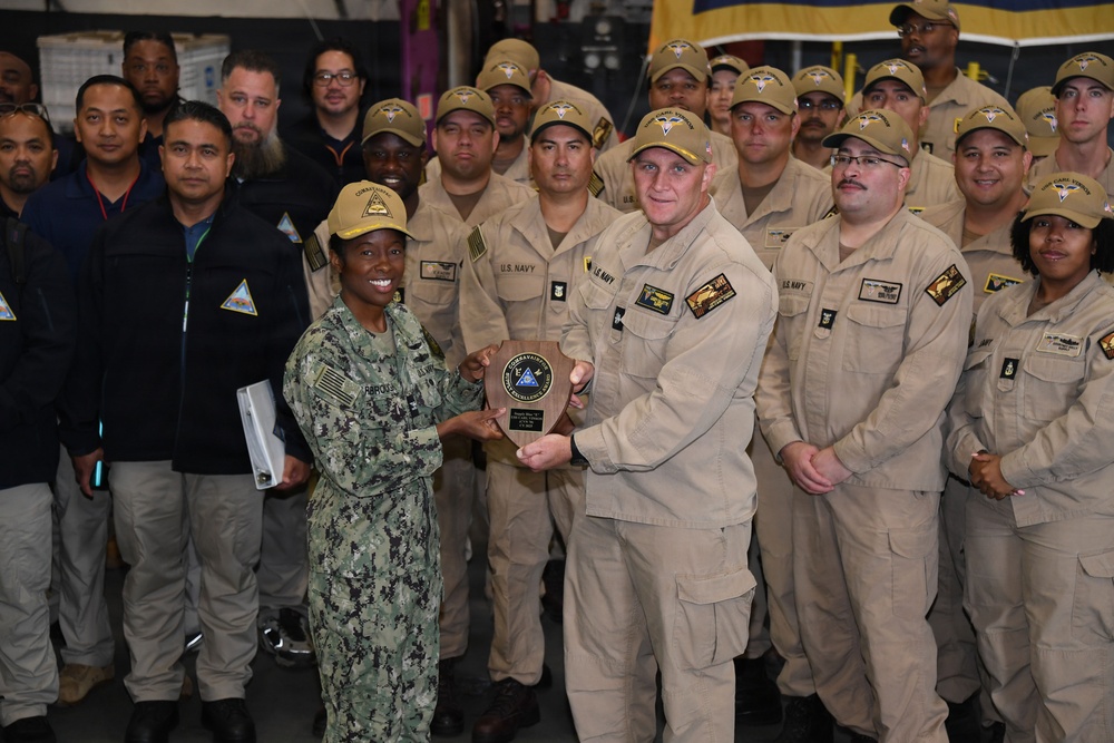 USS Carl Vinson (CVN 70) conducts routine operations