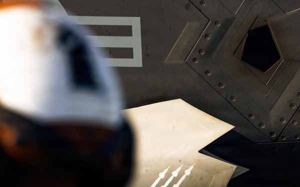 31st MEU | Flight Operations aboard USS Tripoli (LHA 7)