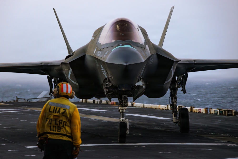 31st MEU | Flight Operations aboard USS Tripoli (LHA 7)