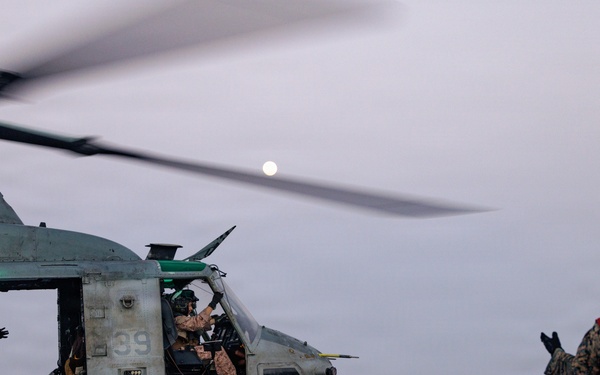 31st MEU | Flight Operations aboard USS Tripoli (LHA 7)