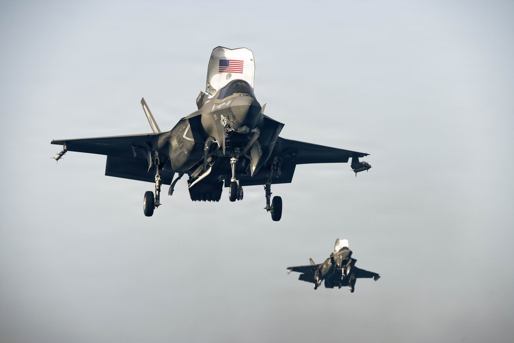 31st MEU | Flight Operations aboard USS Tripoli (LHA 7)