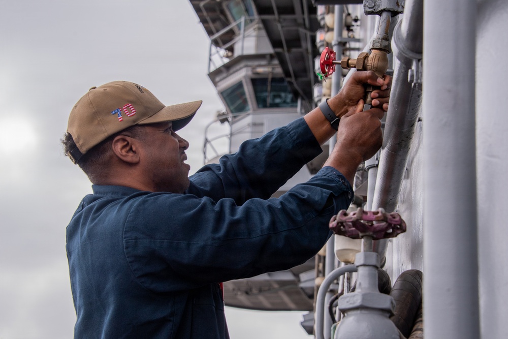 USS Carl Vinson (CVN 70) conducts routine operations