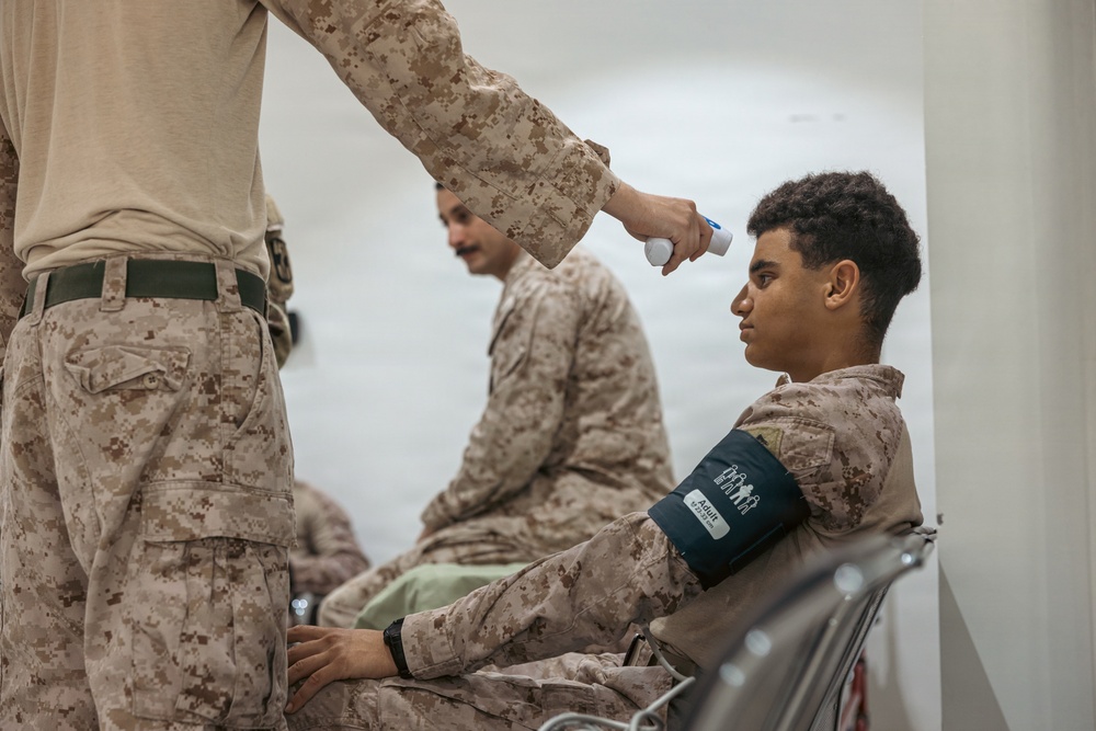U.S. Marines, Sailors and Soldiers in CENTCOM AOR conduct Joint-Service Walking Blood Bank training