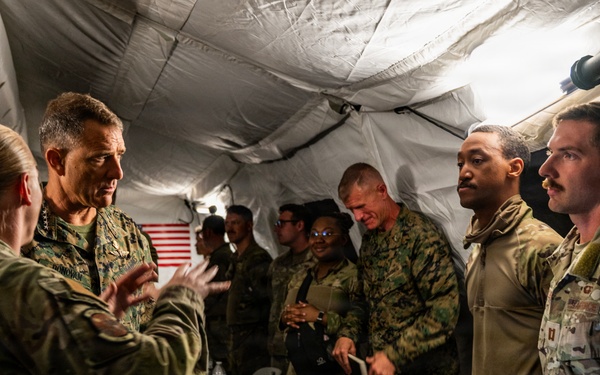 SOUTHCOM Commander Meets CRE Airmen