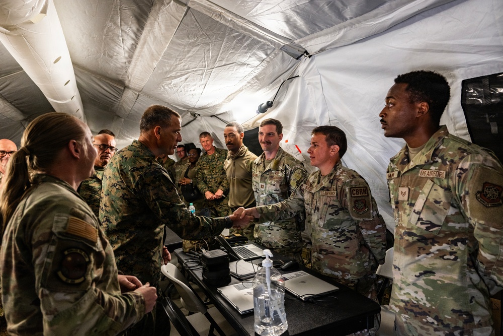 SOUTHCOM Commander Meets CRE Airmen