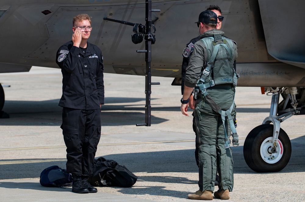 F-22 Raptor Demo Team arrives for Freedom 250 celebration