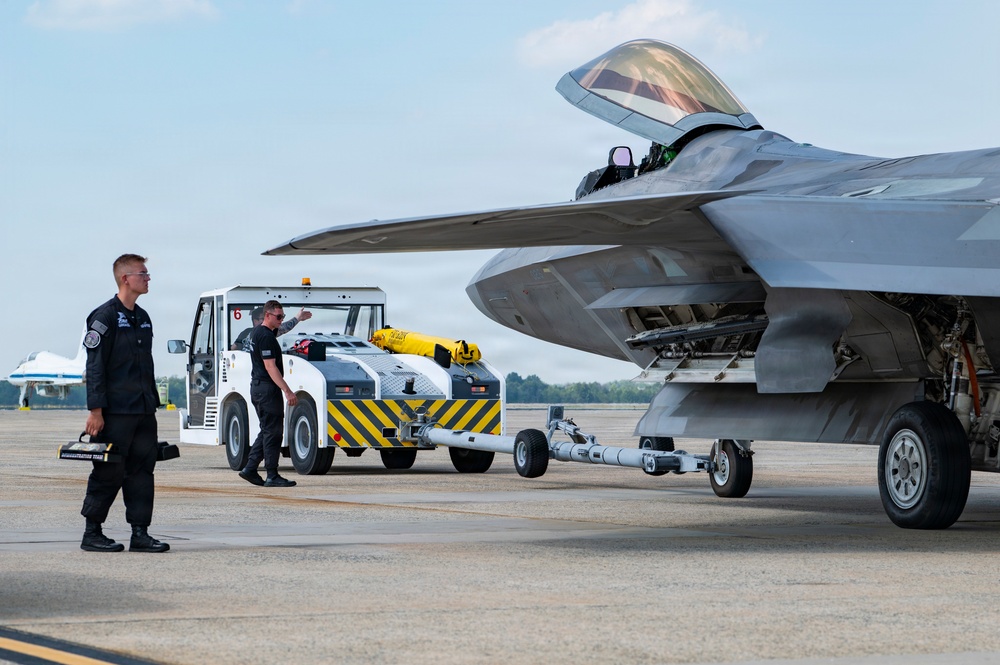 F-22 Raptor Demo Team arrives for Freedom 250 celebration