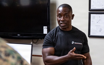 MCRDSD, WRR SgtMaj visits 8th Marine Corps District
