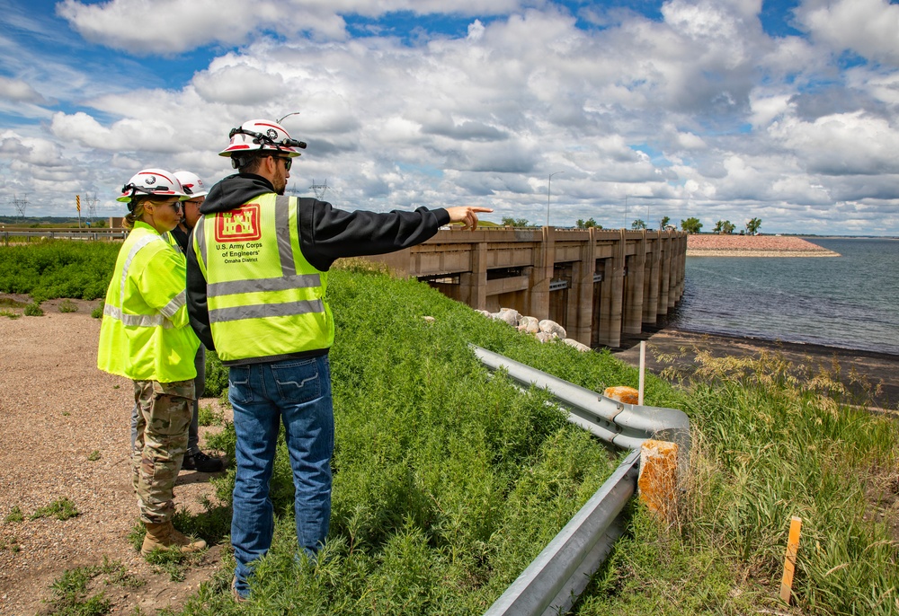 Garrison Dam spillway approach dredging operations