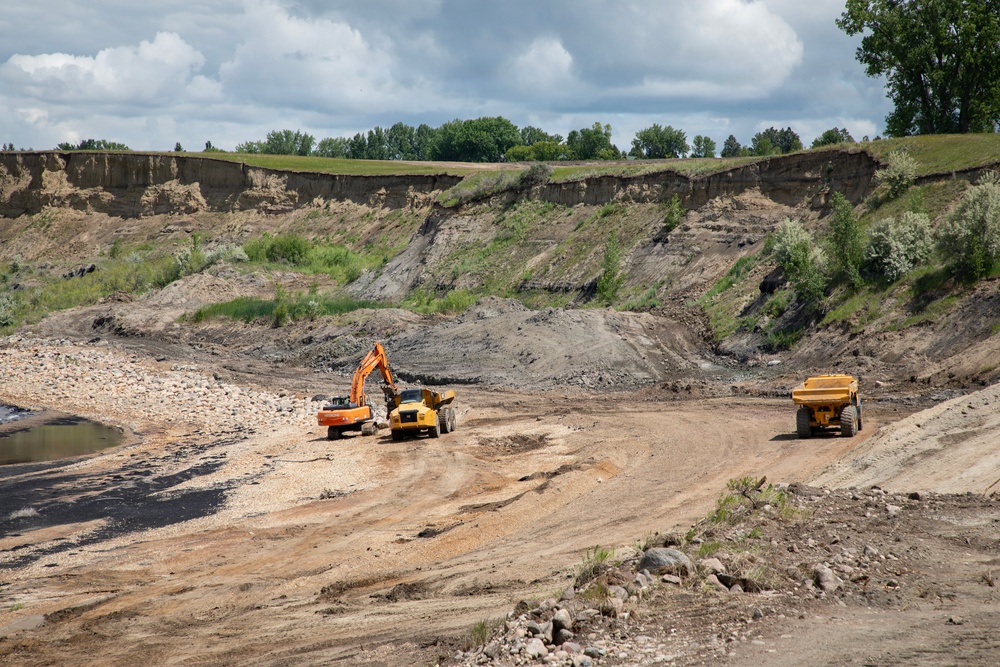 Garrison Dam spillway approach dredging operations