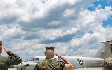 4th Marine Aircraft Wing CG visits MCAS Beaufort
