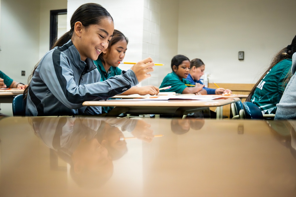 94th Army Air and Missile Defense Command Soldiers volunteer to help with STEM prortion of the Youth Impact Program